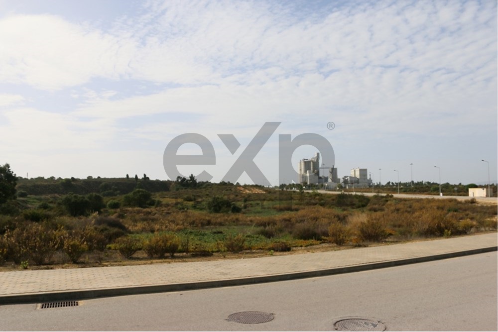 Terreno Industrial para construção no Parque Industrial Sapec Bay - Setúbal