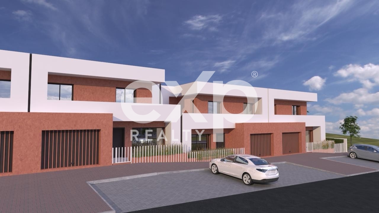 Lote de terreno para construção de 4 moradias de 2 Pisos na Quinta das Trigosas - Santarém