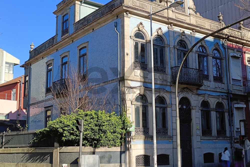 O prazer de viver, trabalhar ou estudar num Palacete no Coração do Porto