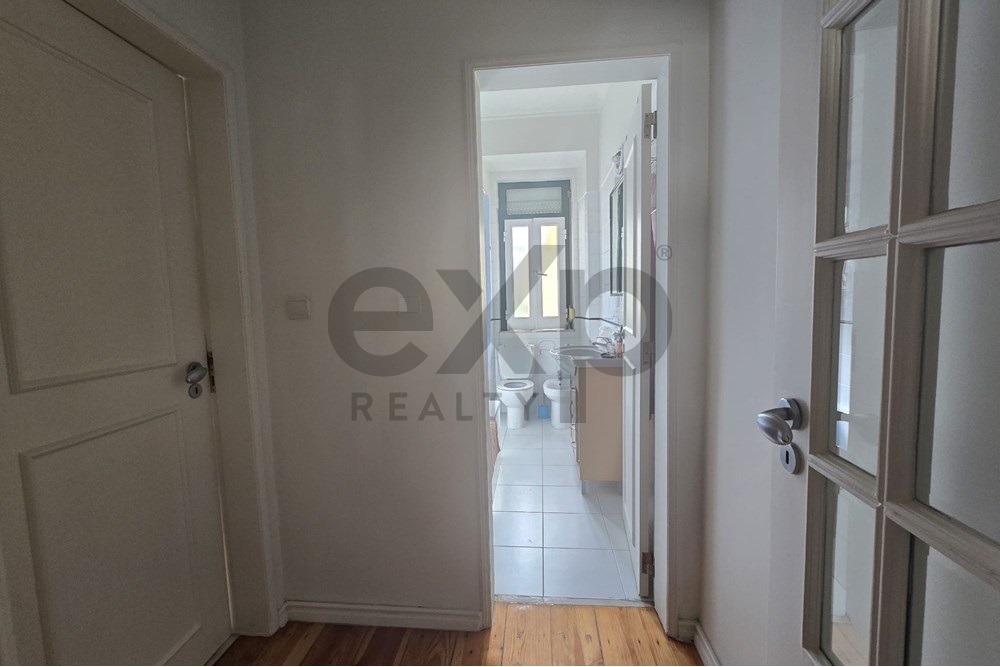 Apartamento T2 para venda, situado nas Avenidas Novas, Lisboa