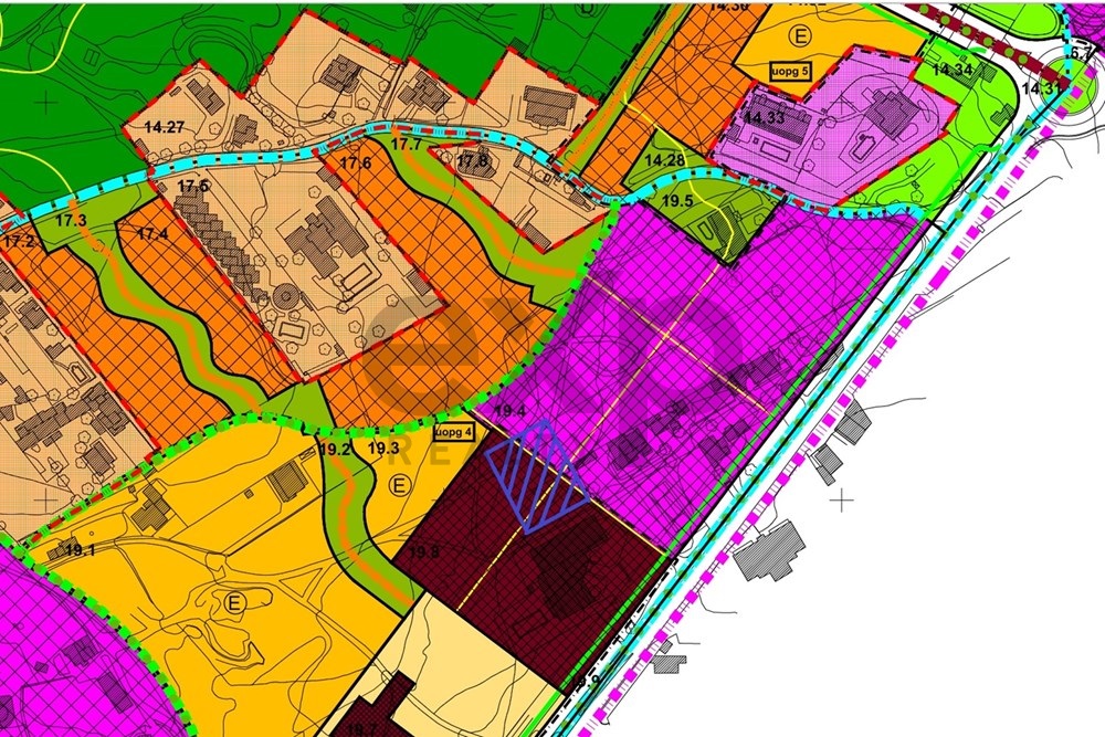 Terreno Urbanizável em Quarteira – Oportunidade Única de Investimento