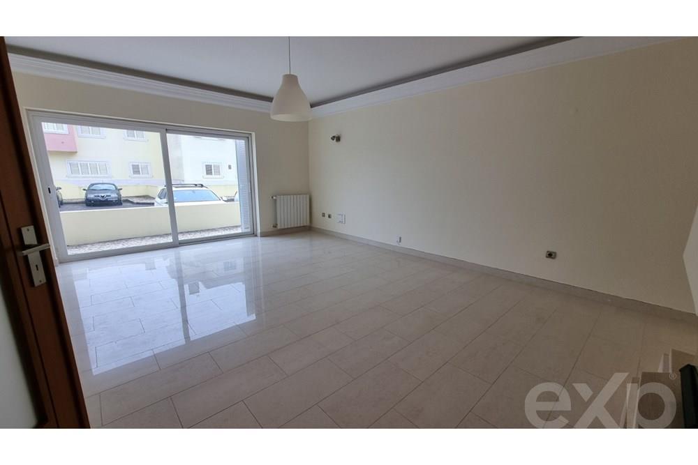 Arrendamento apartamento T3 Quinta das Patinhas Cascais