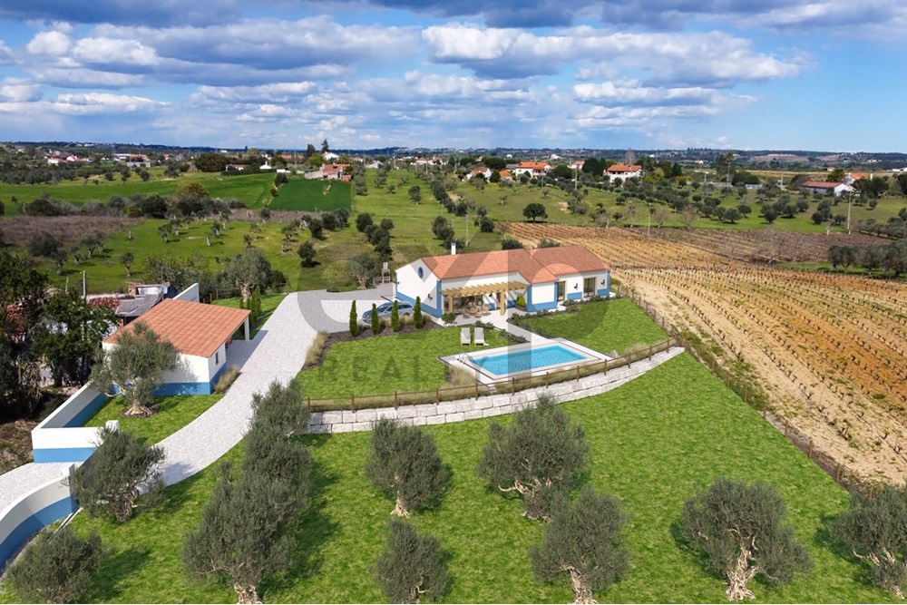 Magnificent farm in São Vicente do Paul and Vale de Figueira, Santarém