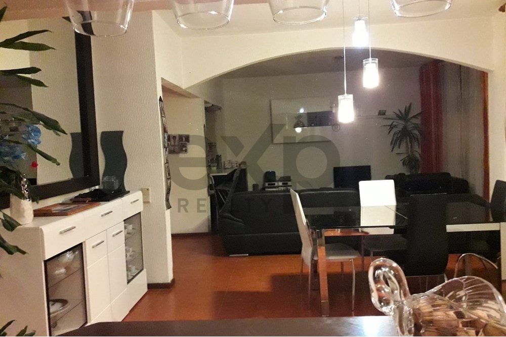 APARTAMENTO T4 Miramar