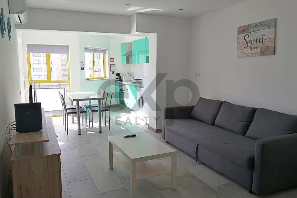 🏡 Apartamento Moderno a 500m da Praia da Rocha – Oportunidade Imperdível! 🌊☀