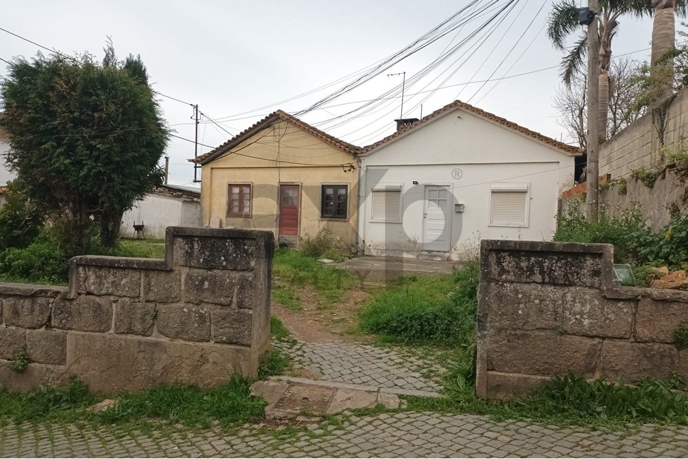 Bairro habitacional com 10 moradias