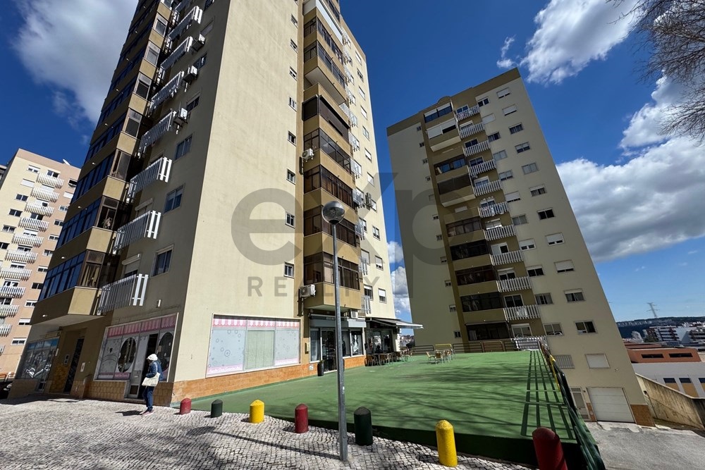 T3 com parqueamento na Arroja , opção de ficar mobilado