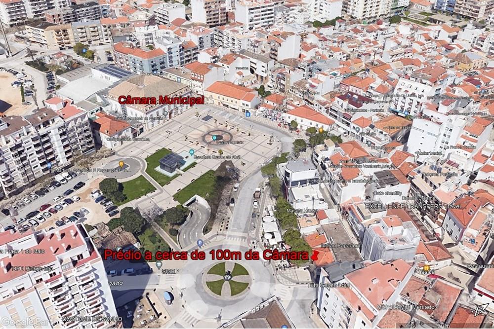 Investment with Potential in the Historic Zone of Portimão!