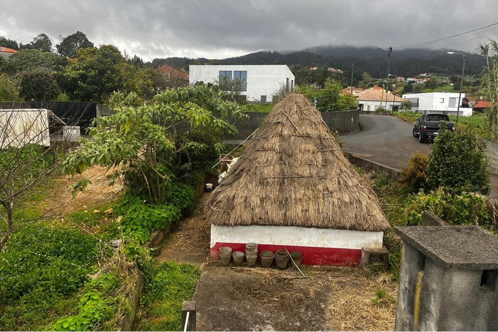 À Venda &#124; Casa Tradicional de Santana – Um Verdadeiro Tesouro da História Madeirense