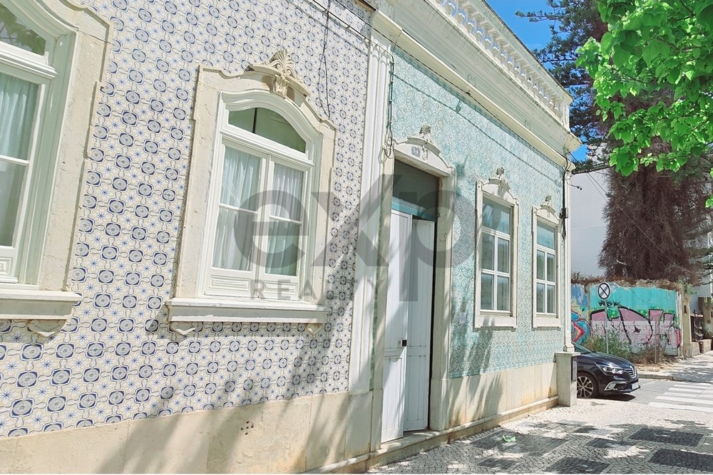 Encantadora Moradia de esquina à Venda em Olhão