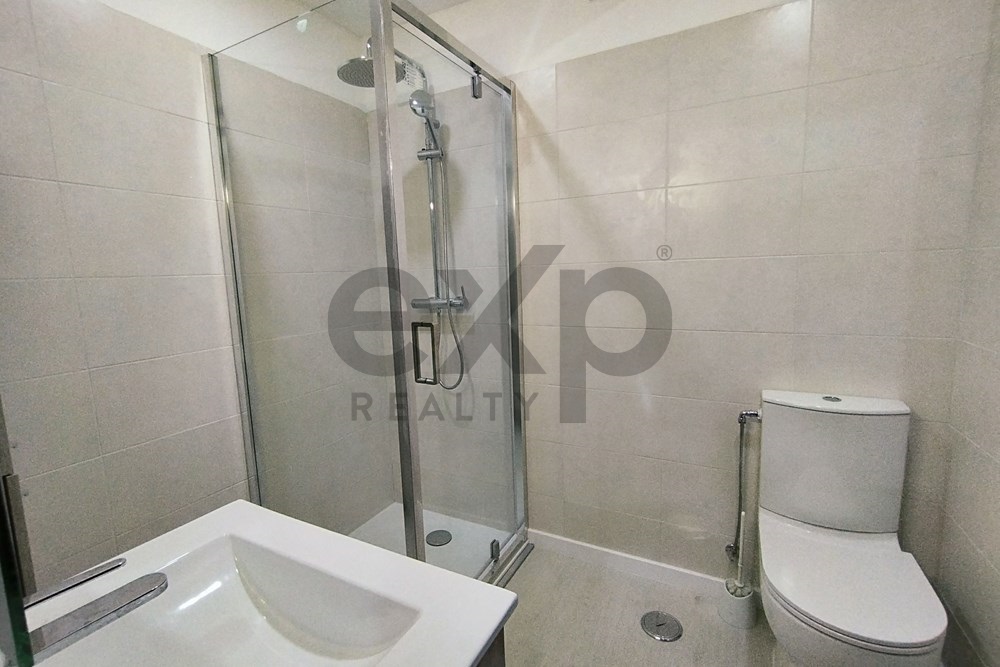 Apartamento T1, com boa localização, em Queluz