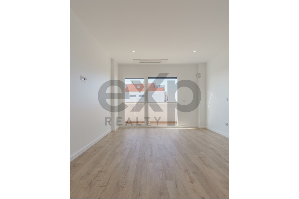 Ria Gallega T3+1 Duplex Apartment, Montijo