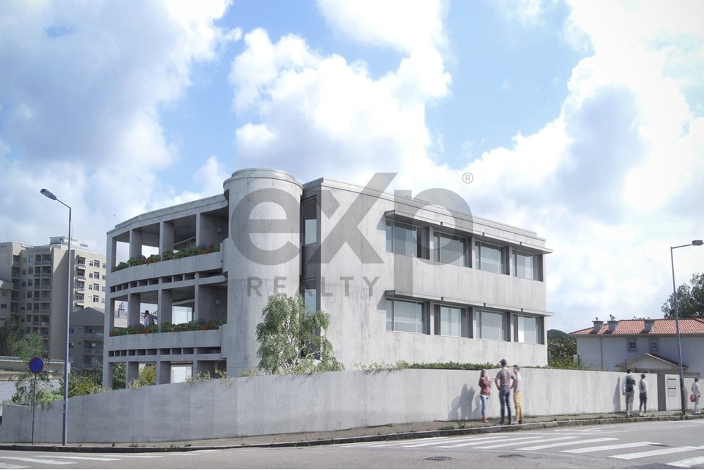 Apartamento T2, com Jardim - Porto