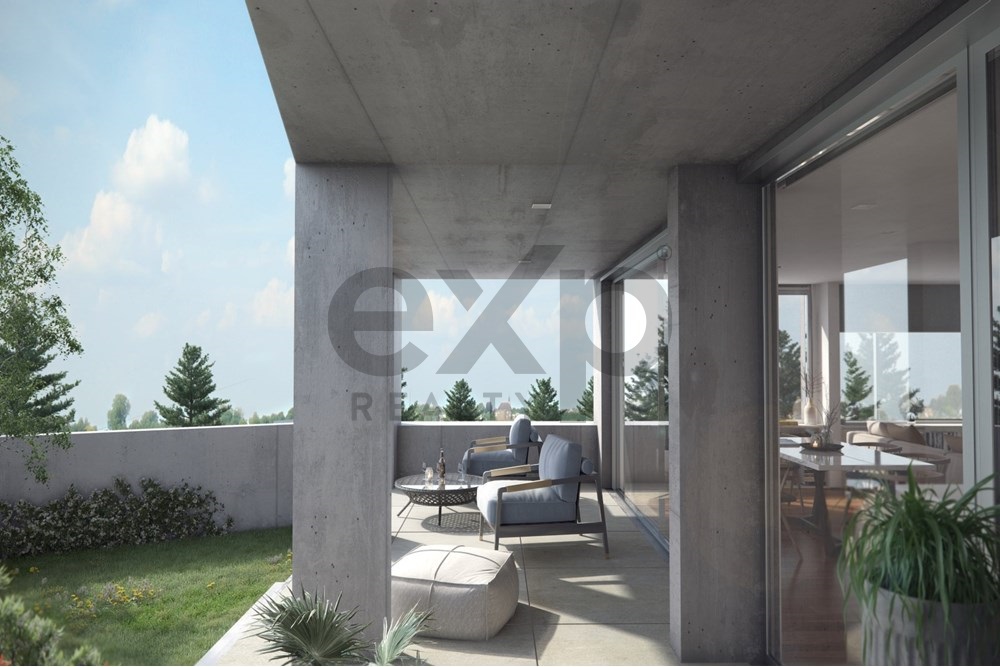 Apartamento T2, com Jardim - Porto