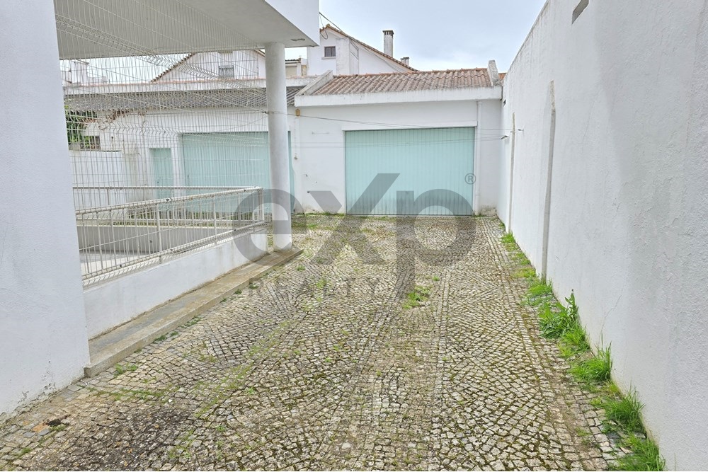 Living in the center of Beja with space and exclusivity