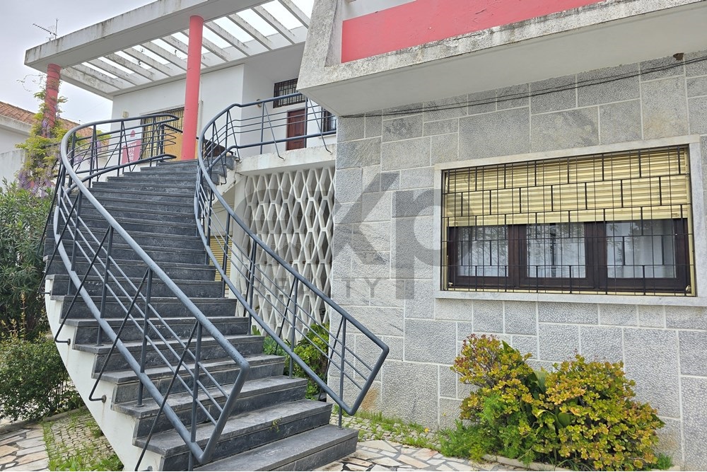 Living in the center of Beja with space and exclusivity