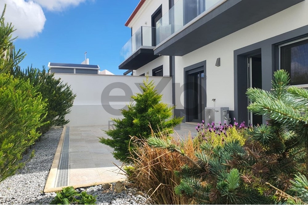 Detached house T3