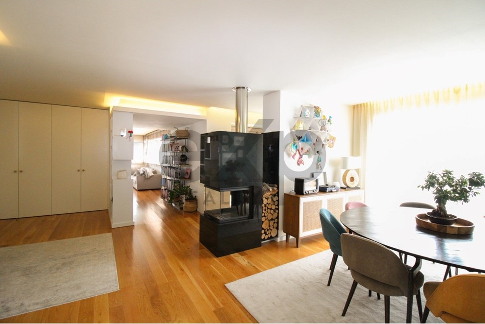 Linda Penthouse T3 com vistas sobre o Porto e o Rio Douro!!