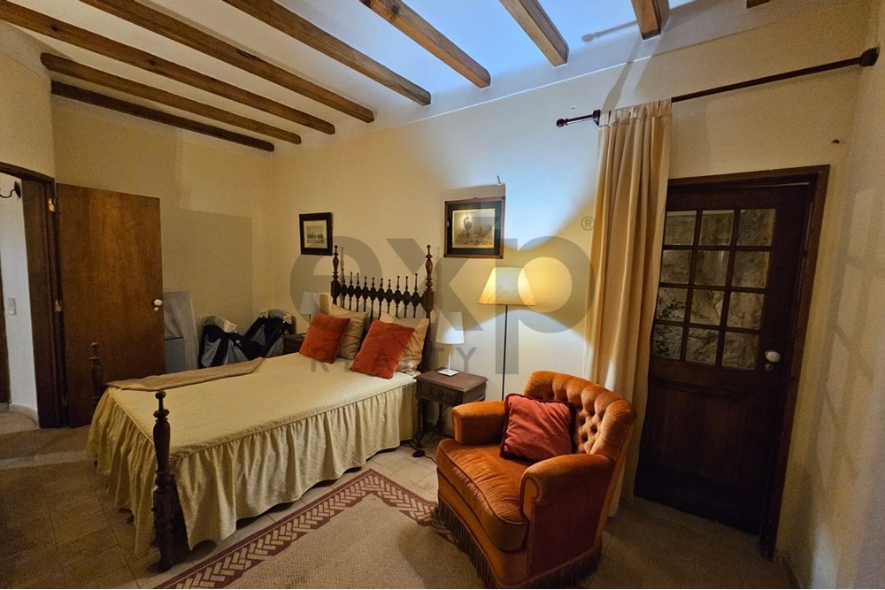 Charmoso Apartamento T1 à Venda no centro da Vila de Sintra