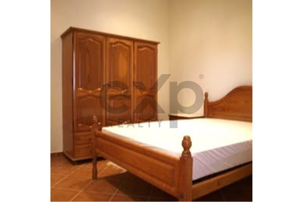 Casa de campo T2+1  em São Clemente