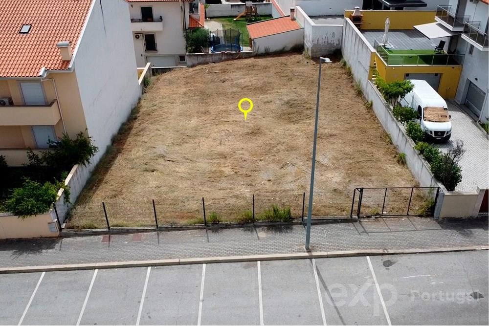 TERRENO PARA CONSTRUÇÃO