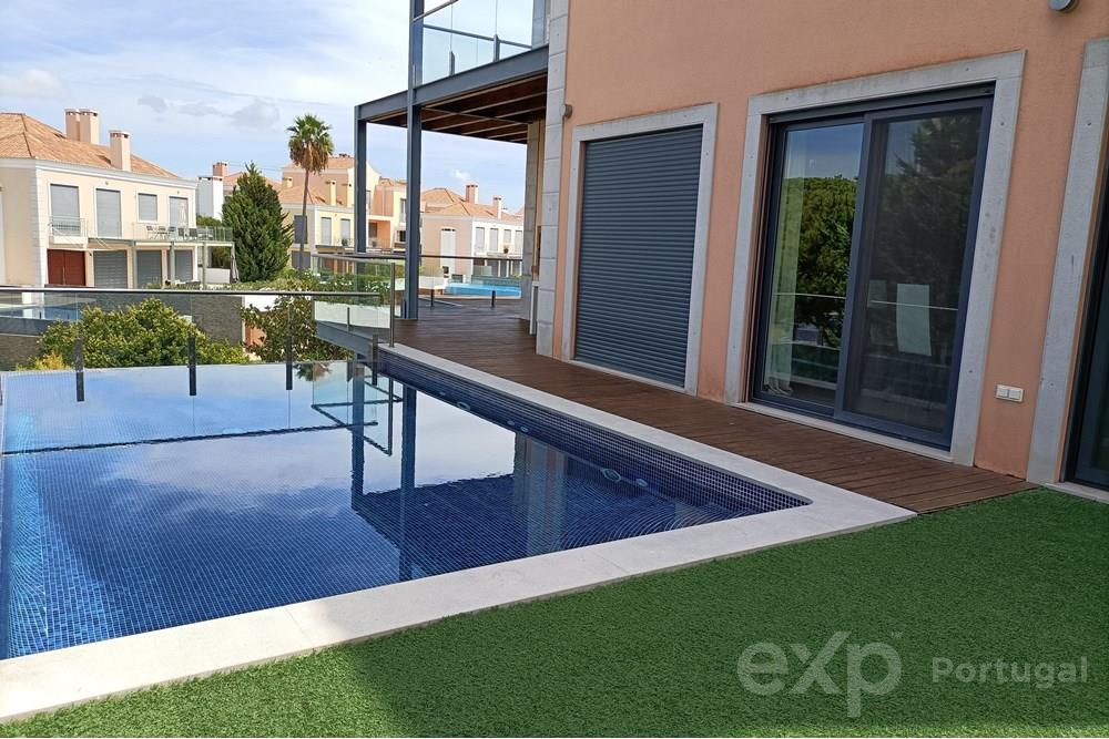 2 bedroom flat with a private pool in Vale Do Lobo, Algarve, Portugal