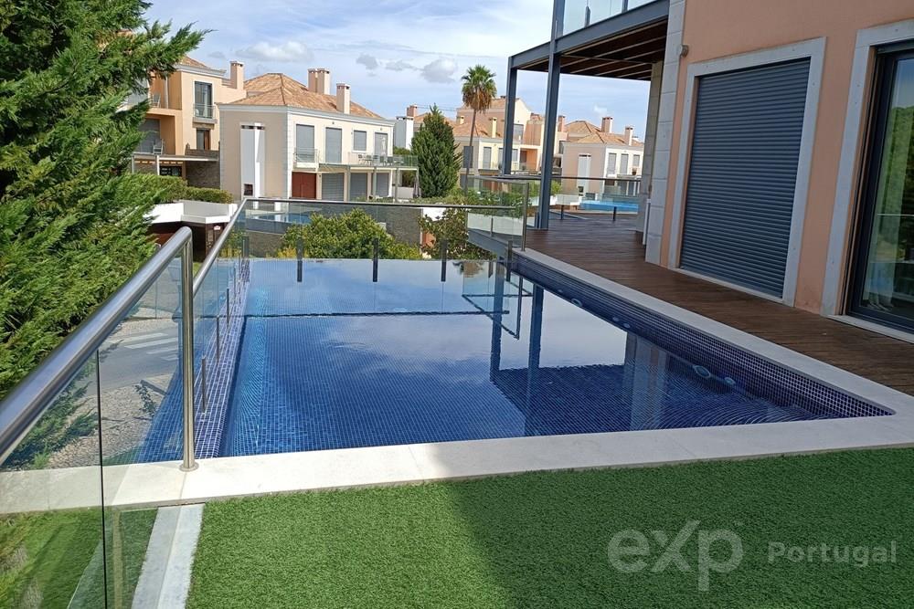 2 bedroom flat with a private pool in Vale Do Lobo, Algarve, Portugal