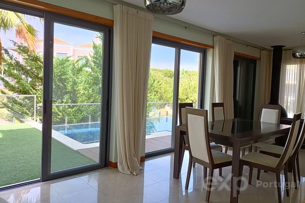 2 bedroom flat with a private pool in Vale Do Lobo, Algarve, Portugal