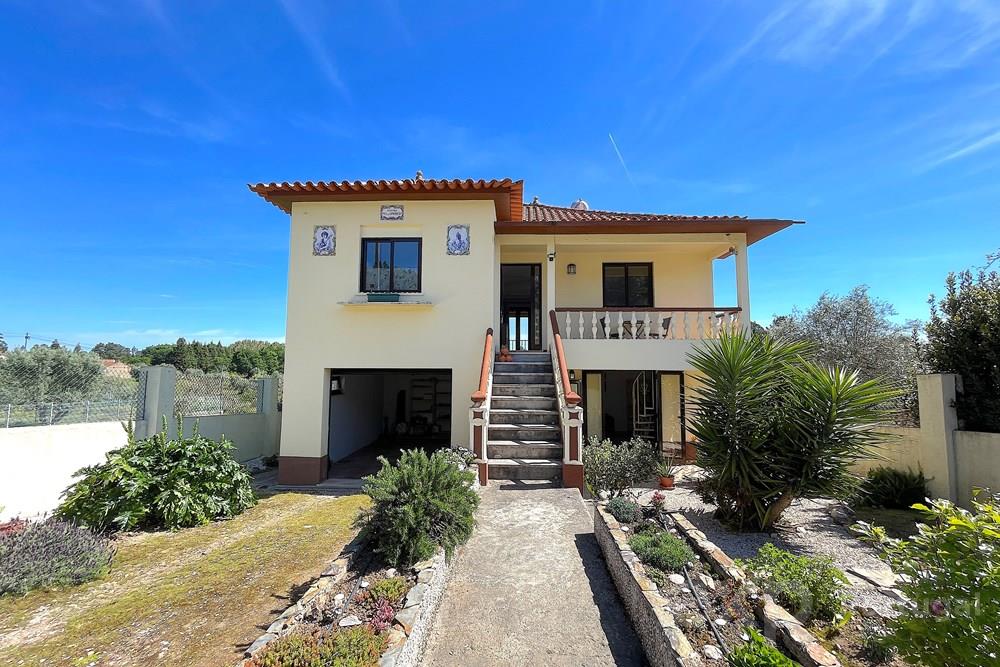 Vivenda de 3 quartos totalmente renovada e mobilada com um belo jardim
