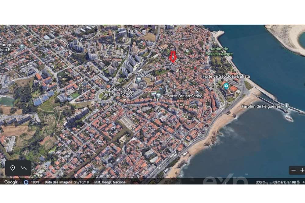 FABULOSA PENTHOUSE COM TERRAÇOS, NA FOZ DA CIDADE DO PORTO, COM VISTAS PREVILIGIADAS E DESLUMBRANTES SOBRE A FOZ DO DOURO E SOBRE O MAR