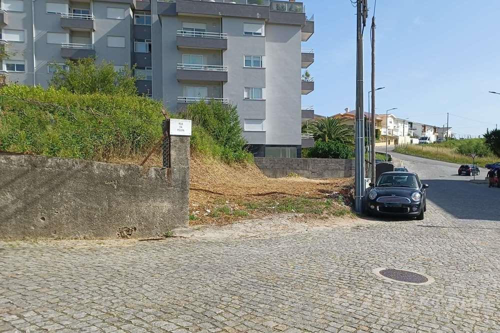 Terreno urbano para construção