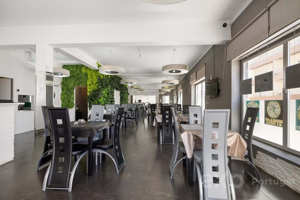 103m2 fully equipped and functional restaurant located in the centre of Portimão near the Ribeirinha area