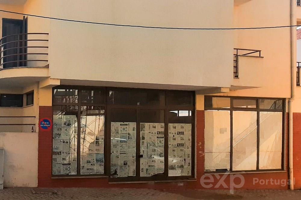 LOJA COMERCIAL MACEDO CAVALEIROS