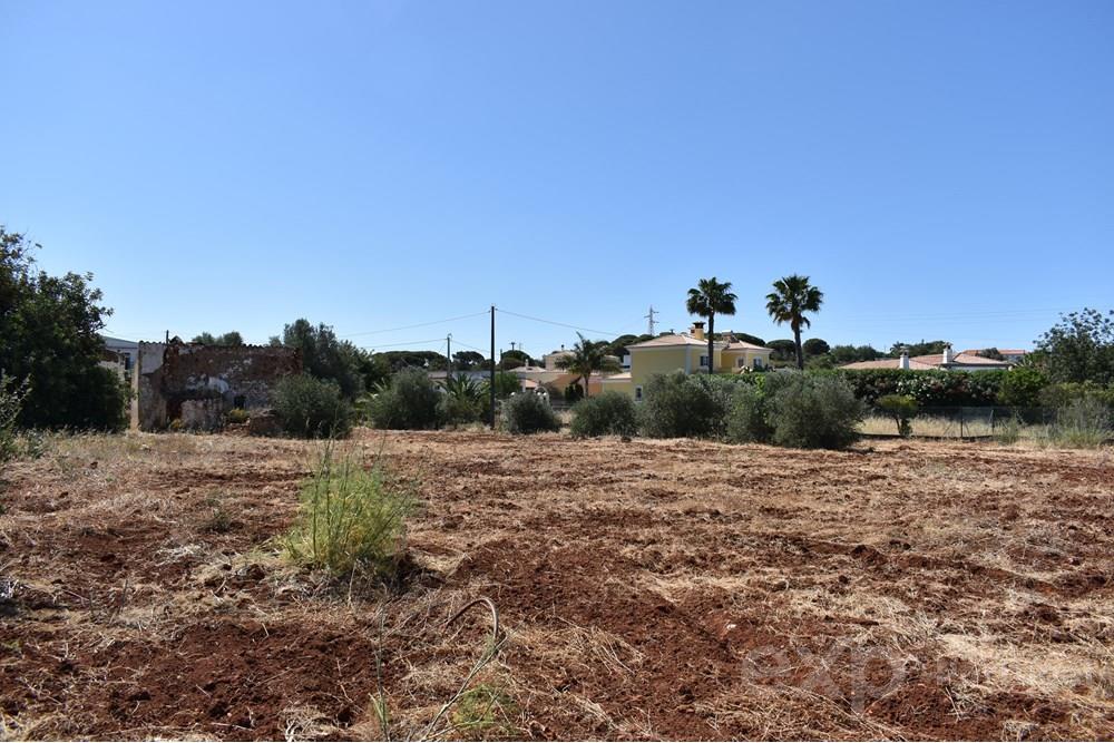 Terreno para venda localizado Conseguinte Vilamoura, Quarteira