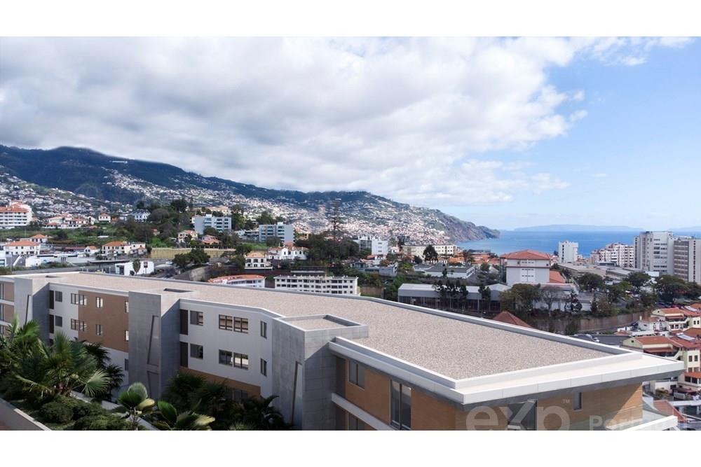 Apartamento T3 com Vista Mar - Condomínio Fechado - Piscina