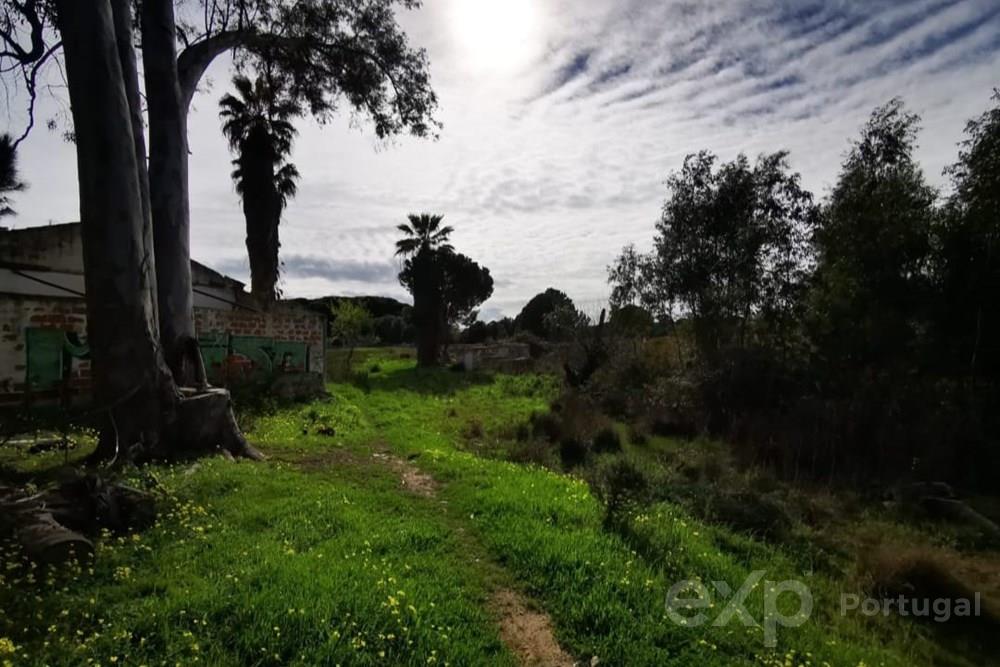 QUINTA DAS MOURAS, Ludo, Algarve Propriedade com enorme potencial de Investimento