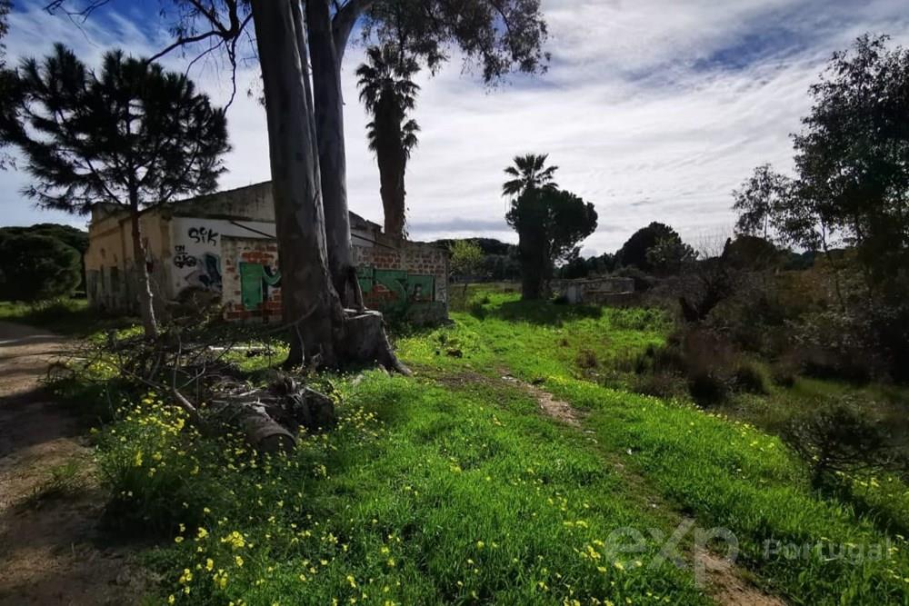 QUINTA DAS MOURAS, Ludo, Algarve Propriedade com enorme potencial de Investimento