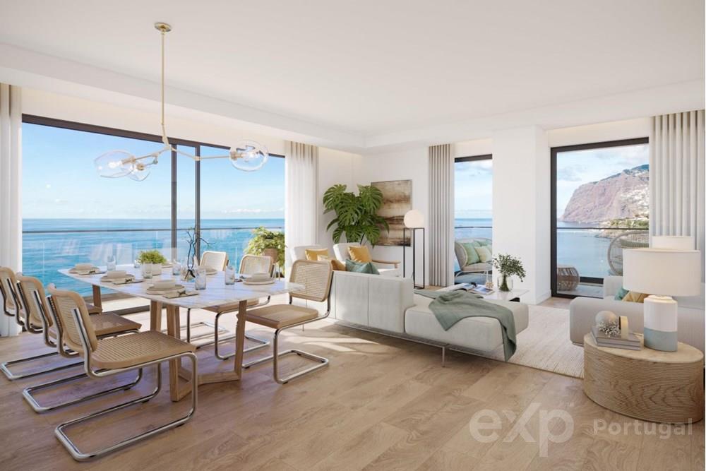 Apartment T2 Luxury - Estrada Monumental - Front Sea