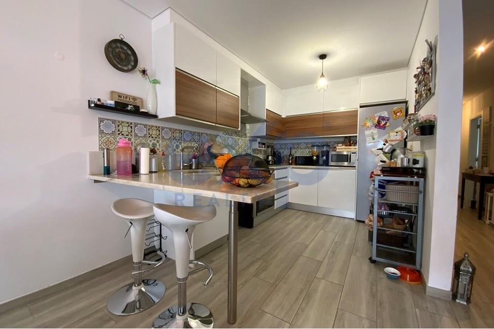 Moradia T4+1 recente com garagem