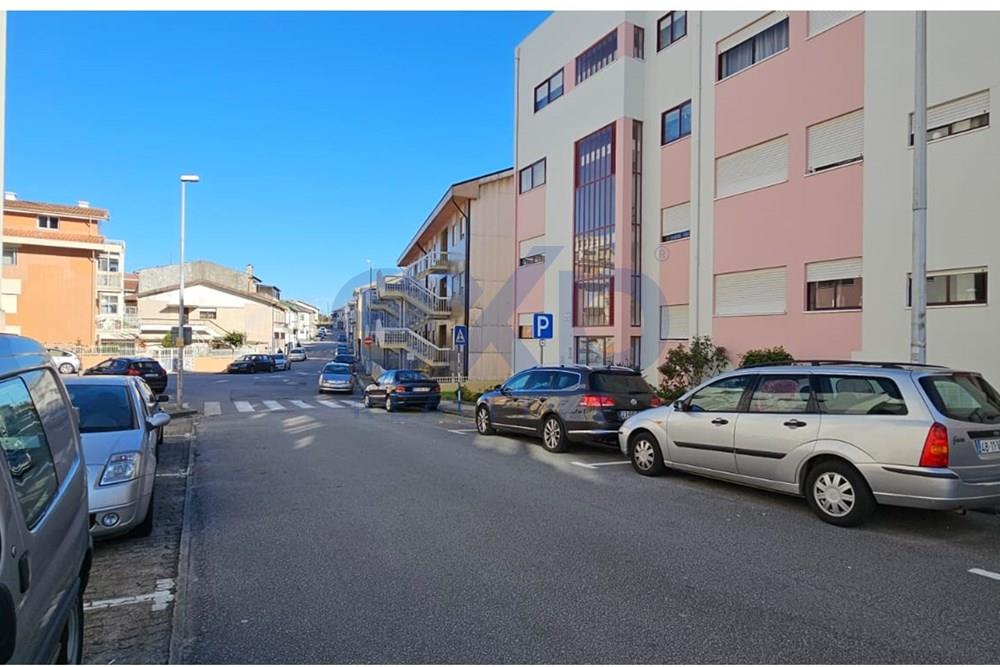 Investment Presentation - T4 Converted to T5 Apartment in Rio Tinto, Porto