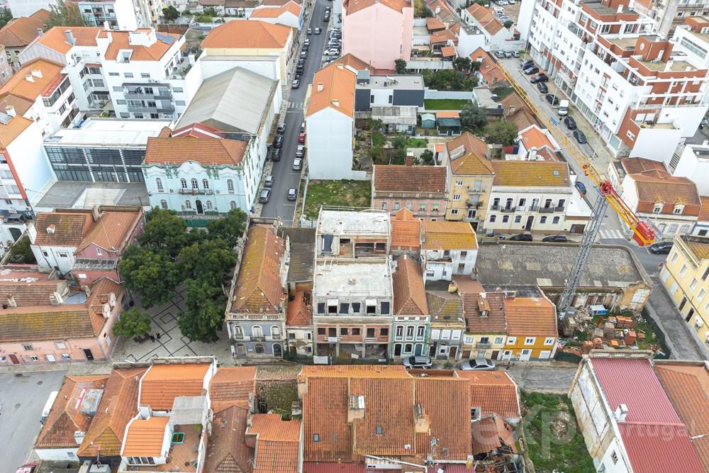 Fantásticos Apartamentos Novos Junto ao Rio