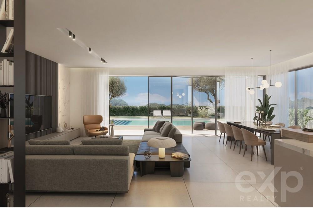 MORADIA T5 INDIVIDUAL MODERNA E ARQUITETURA CONTEMPORANEA COM PISCINA EM FARO