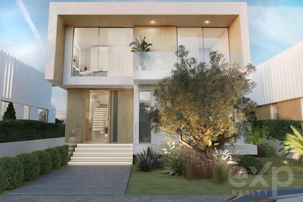 MORADIA T5 INDIVIDUAL MODERNA E ARQUITETURA CONTEMPORANEA COM PISCINA EM FARO