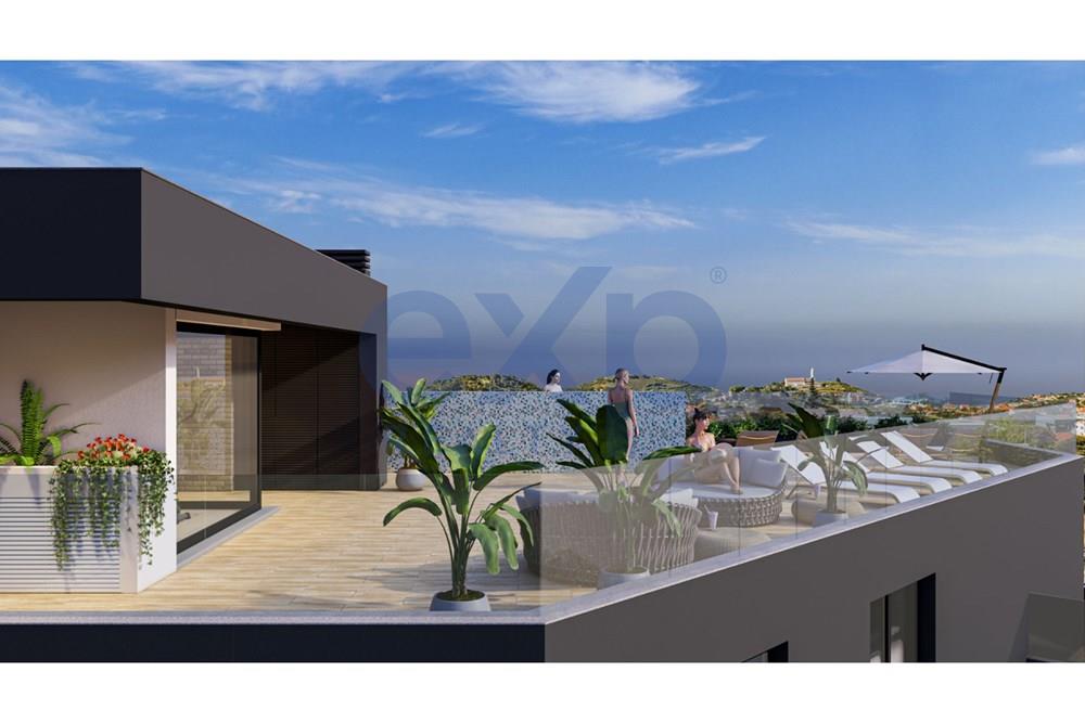 Apartamento T2 com rooftop lounge com piscina e vista magnífica mar