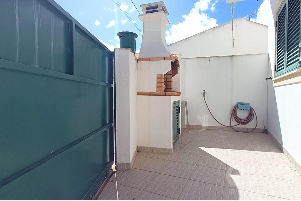 2 bedroom villa situated in a quiet area on the outskirts of Vila Nova de Cacela