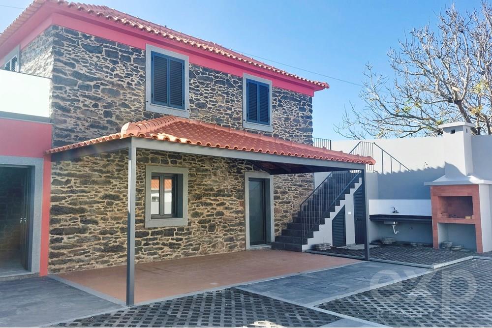 Madeira stone house (restored)