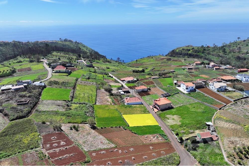 Terreno para Venda na Calheta