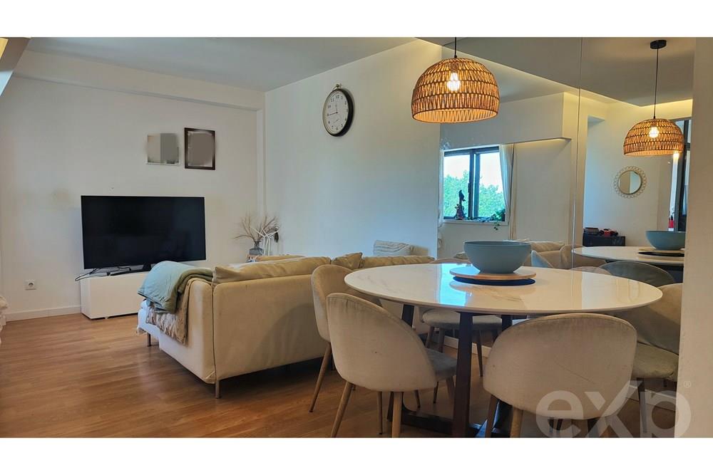 Bright and Comfortable Apartment in Porto: Excellent Location!