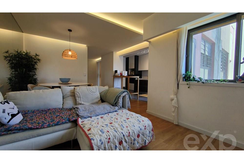 Apartamento Luminoso e Confortável no Porto: Excelente Localização!