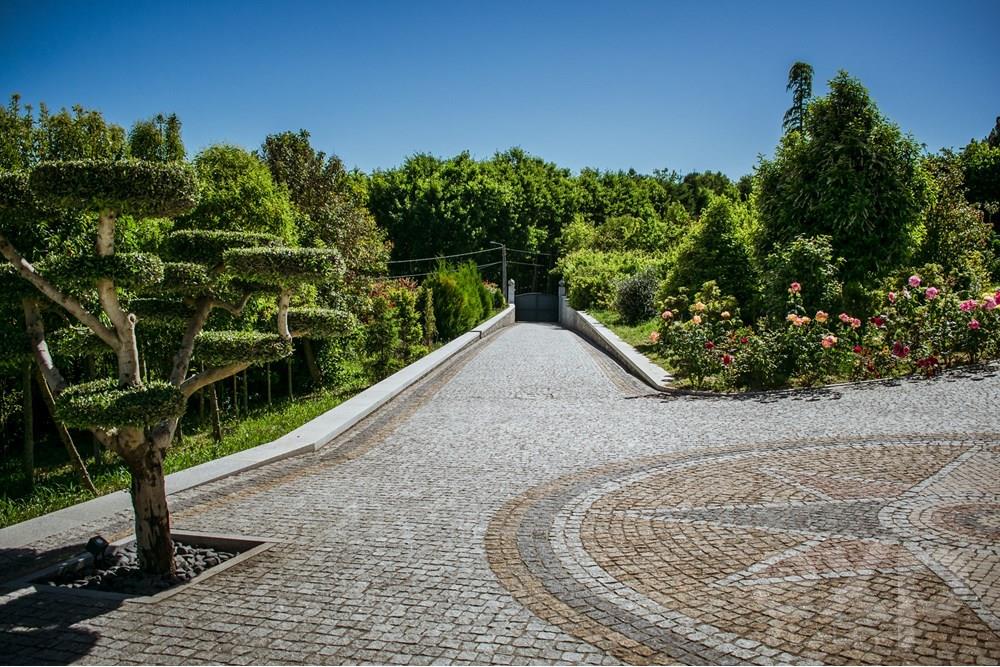 Contemporary Farm in Douro